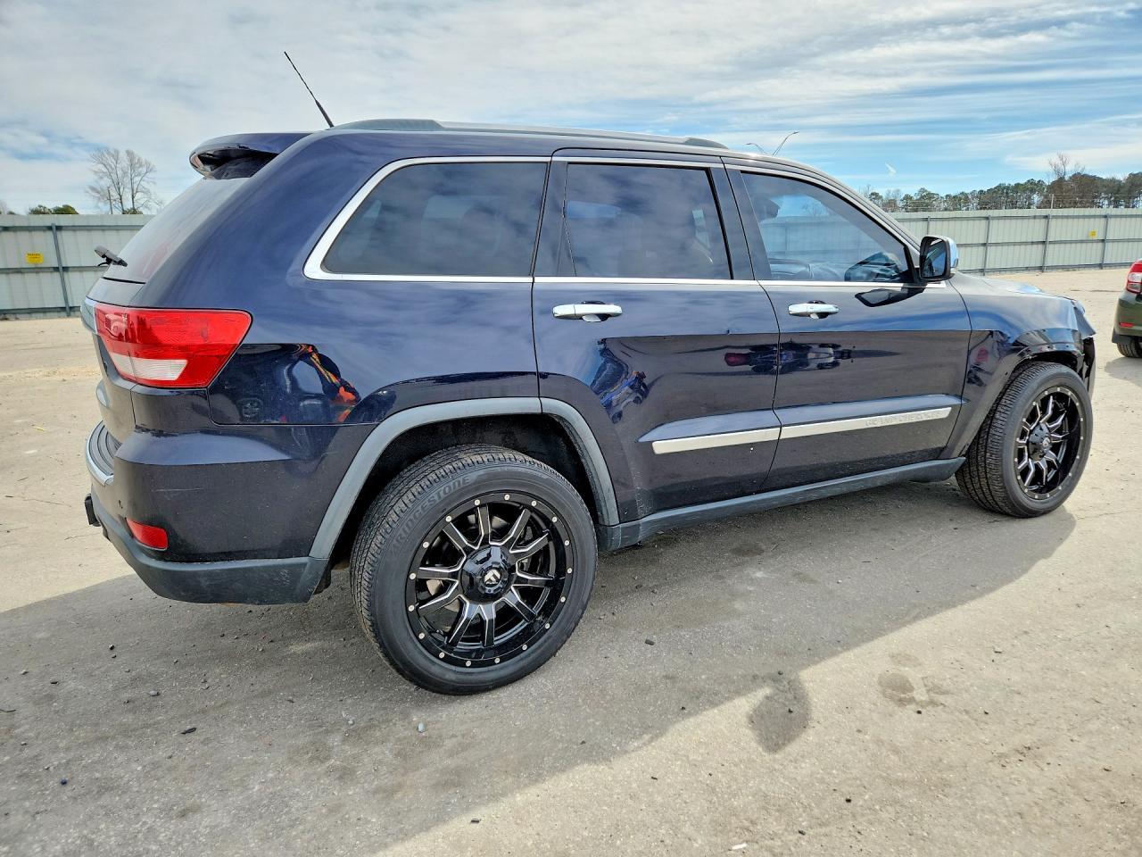 2011 Jeep Grand Cherokee Overland - Фото 3