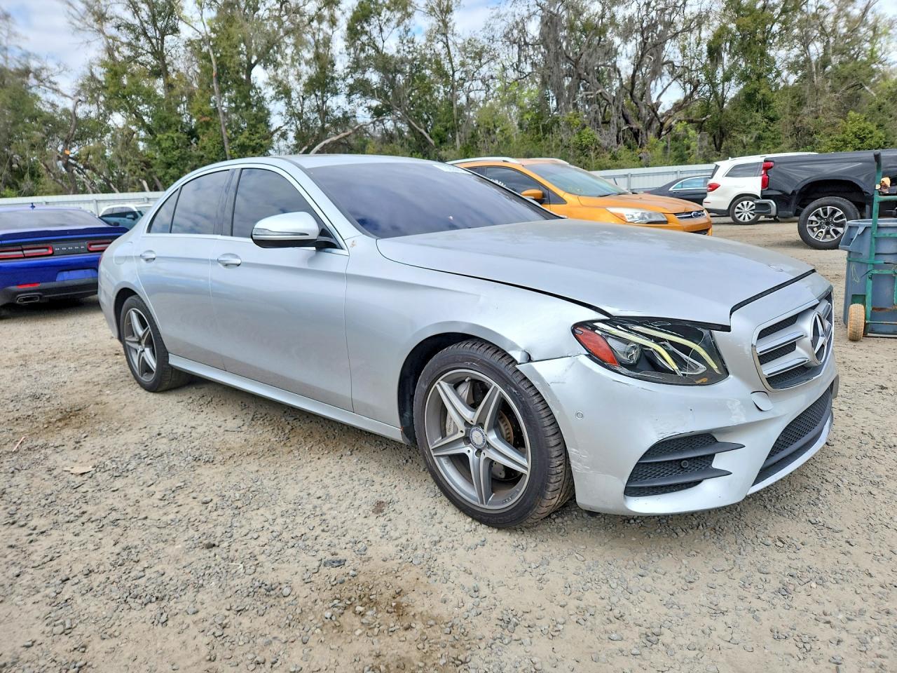 2017 Mercedes-Benz E 300 4Matic - Фото 4