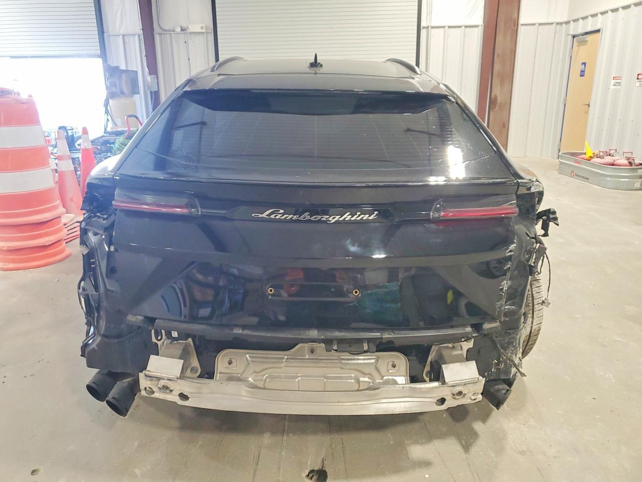2019 Lamborghini Urus - Фото 6