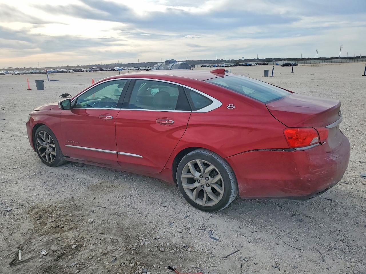 2015 Chevrolet Impala Ltz - Image 2