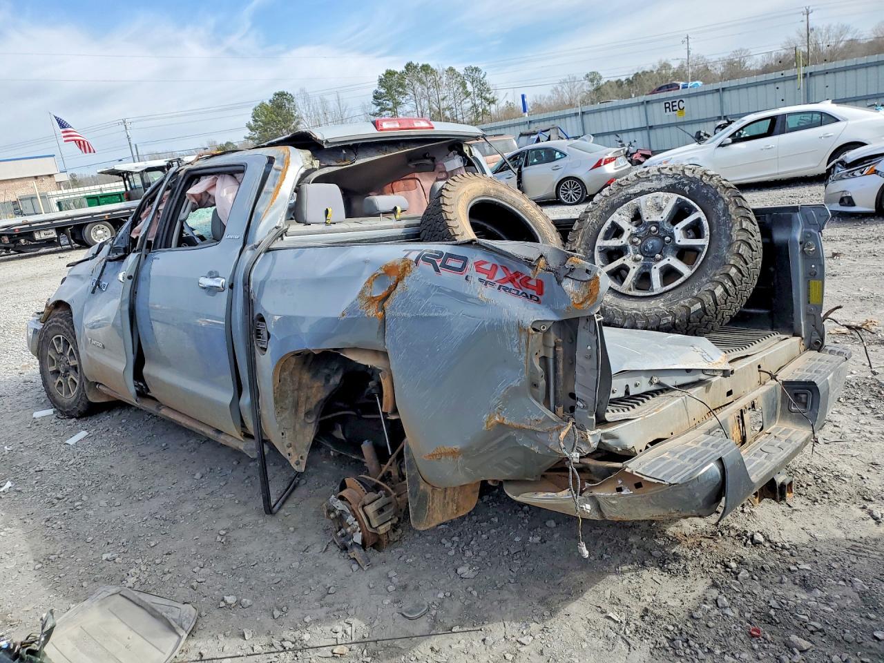 2019 Toyota Tundra Crewmax Limited - Фото 2