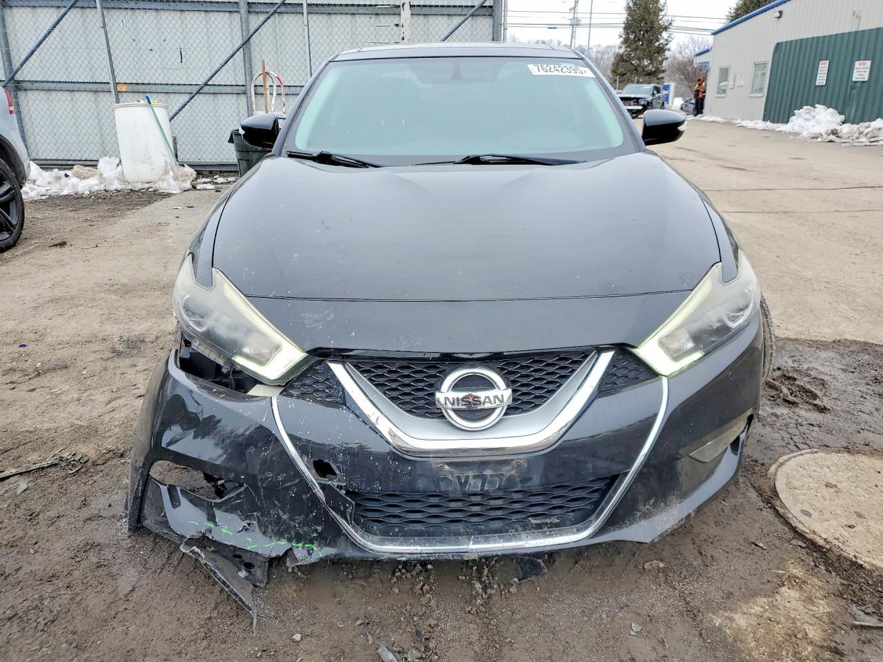 2017 Nissan Maxima - Image 5