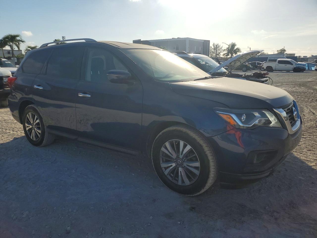 2019 Nissan Pathfinder Sv - Фото 4