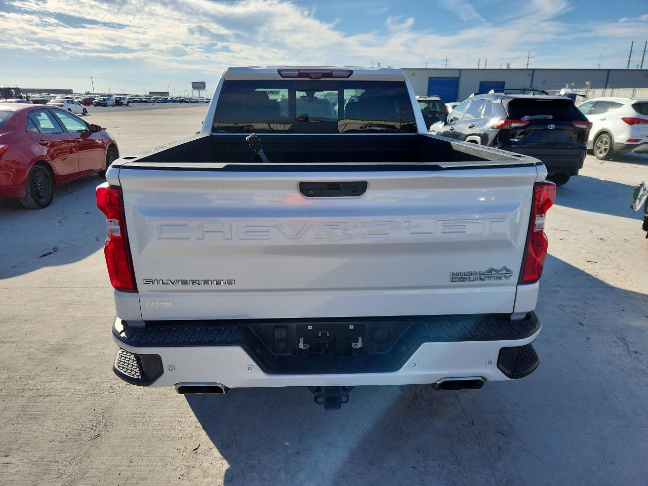 2020 Chevrolet Silverado K1500 High Country - Фото 6