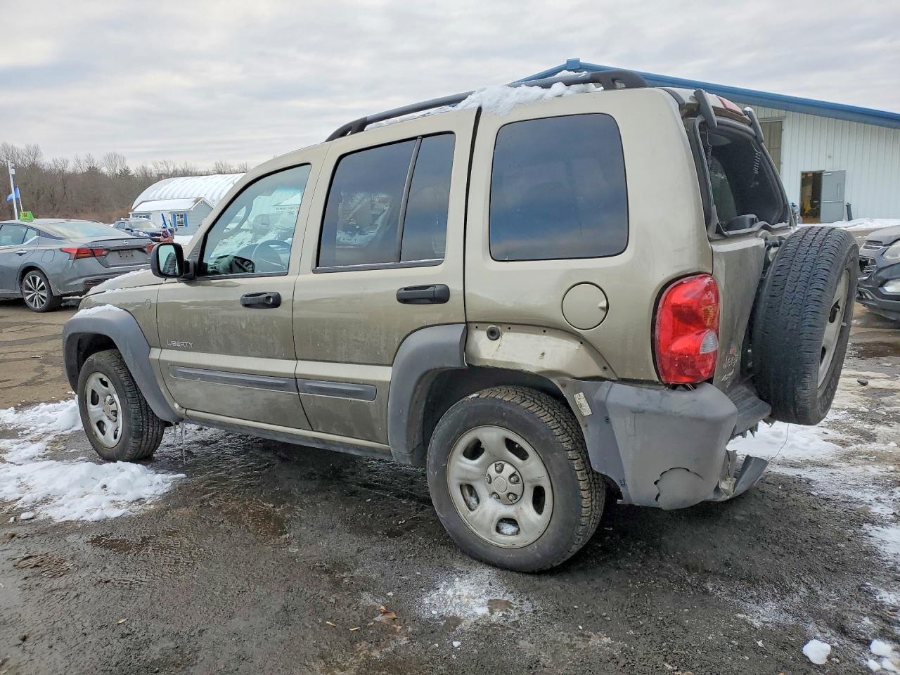 2004 Jeep Liberty Sport - Фото 2