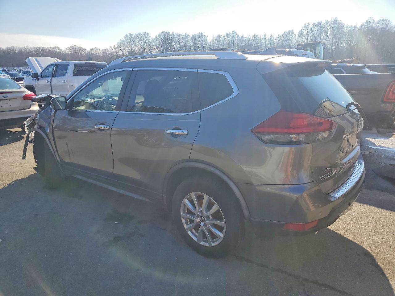 2020 Nissan Rogue Sv - Фото 2