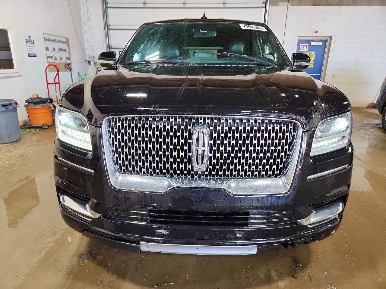 2019 Lincoln Navigator L Select - Image 5