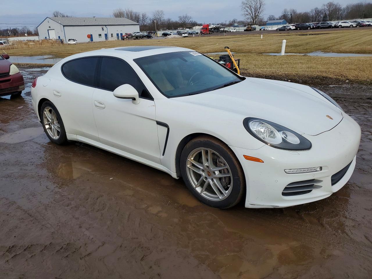 2015 Porsche Panamera 2 - Image 4