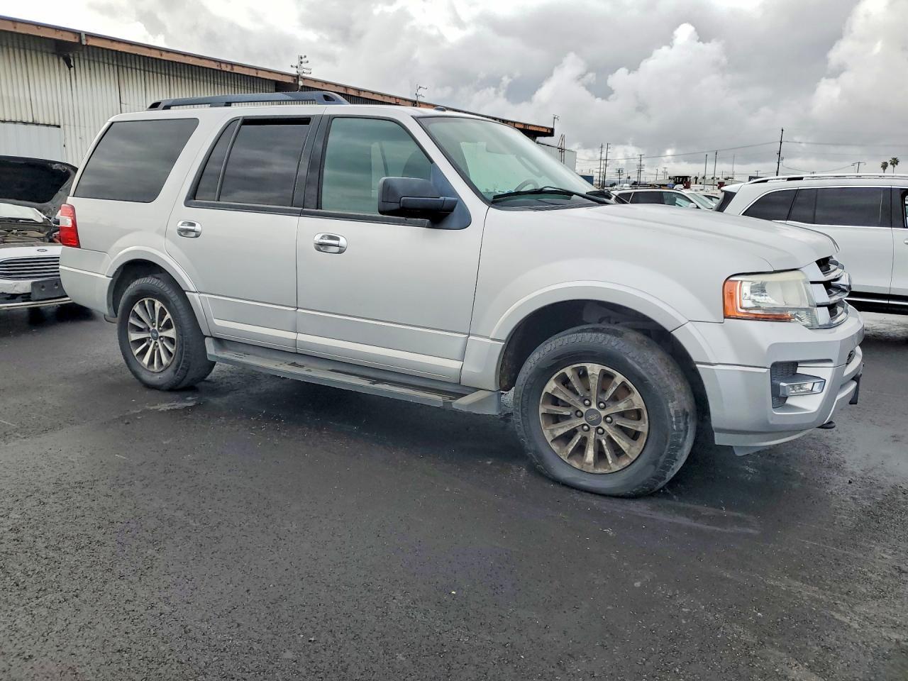 2015 Ford Expedition Xlt - Фото 4