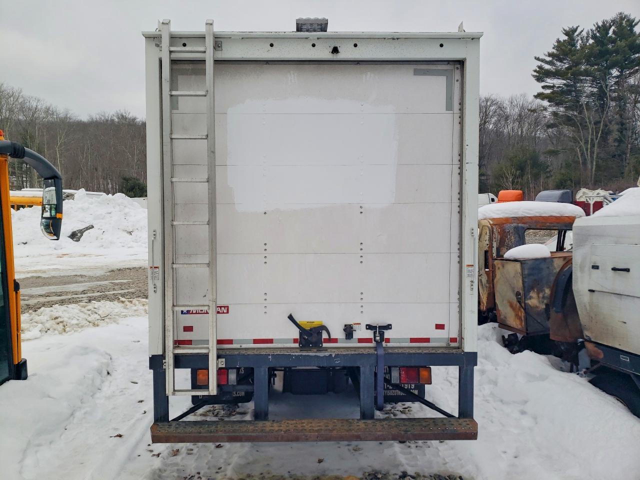 2024 Isuzu Npr Box Truck - Фото 6