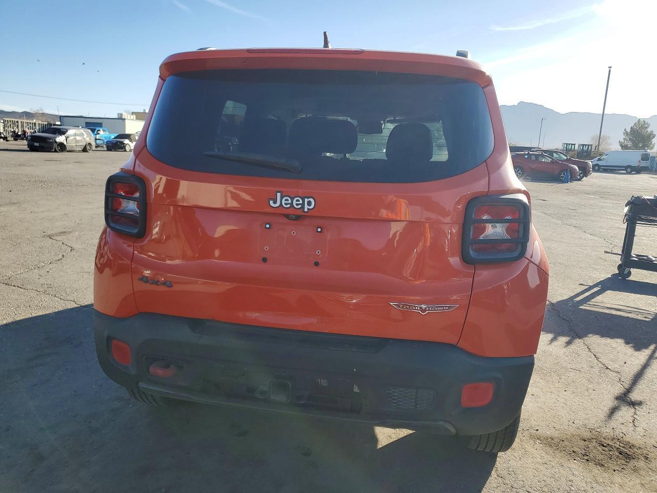 2017 Jeep Renegade Trailhawk - Фото 6