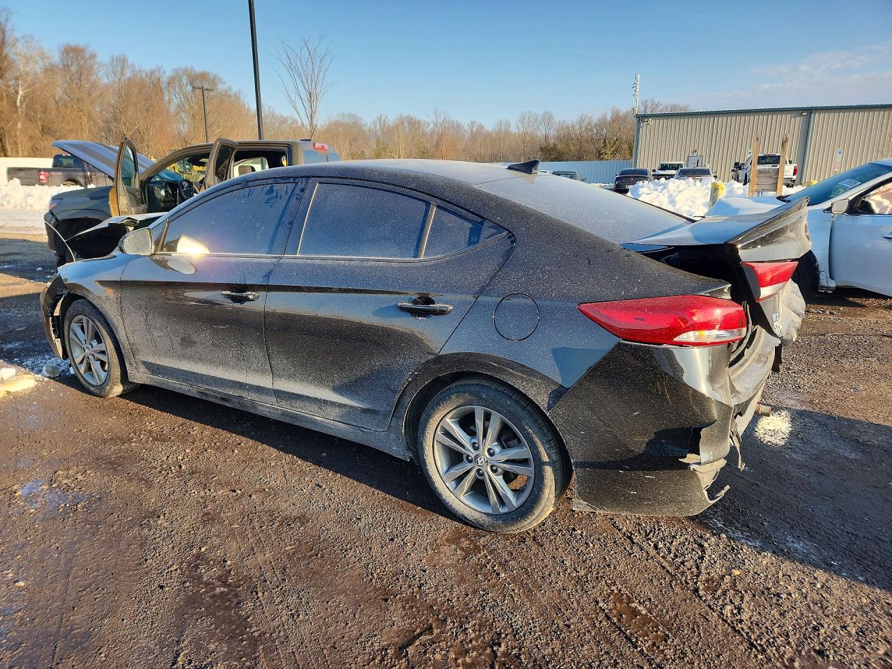 2018 Hyundai Elantra Value Edition - Фото 2