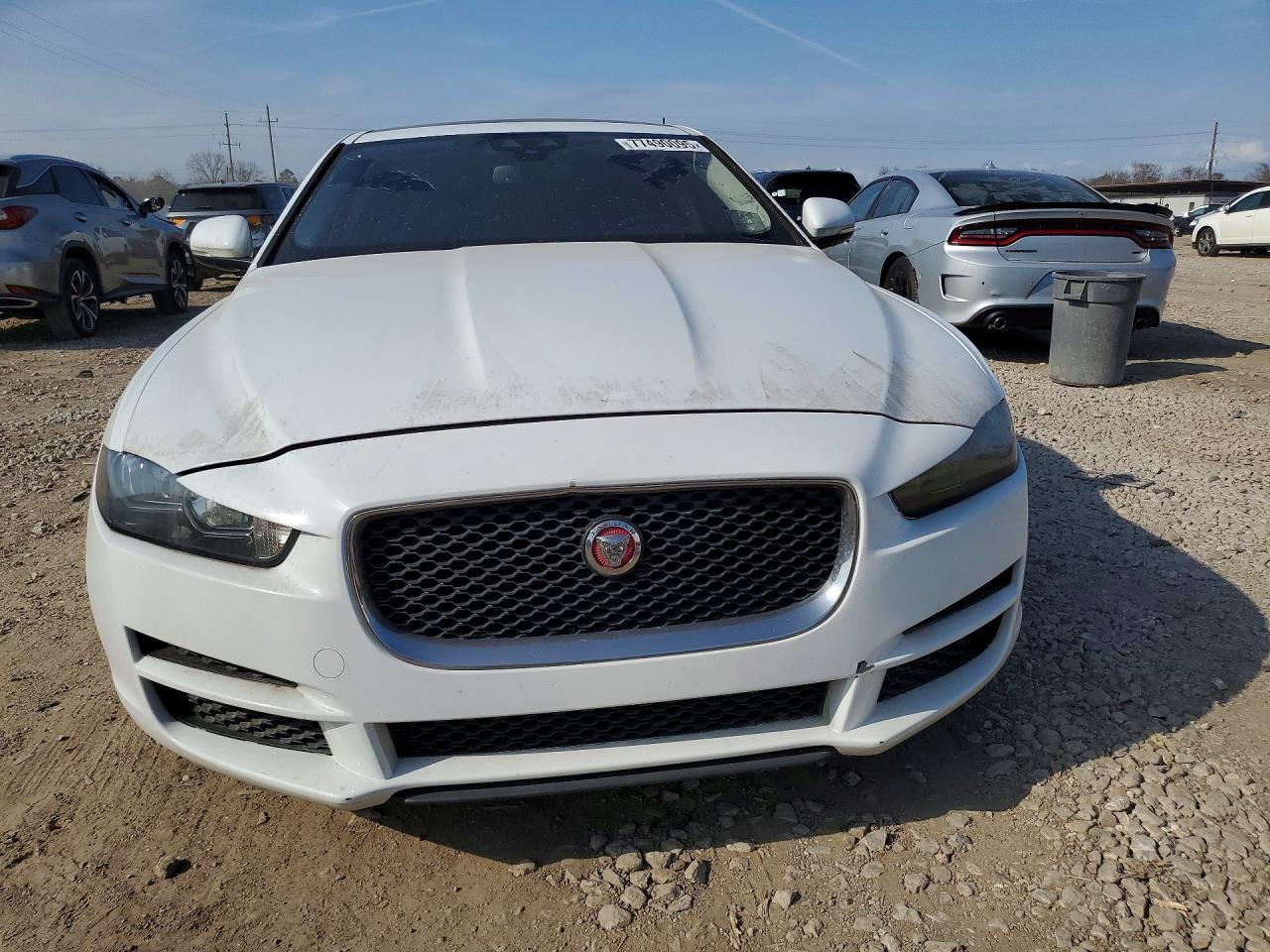 2018 Jaguar Xe Premium 20D Tdsl - Image 5
