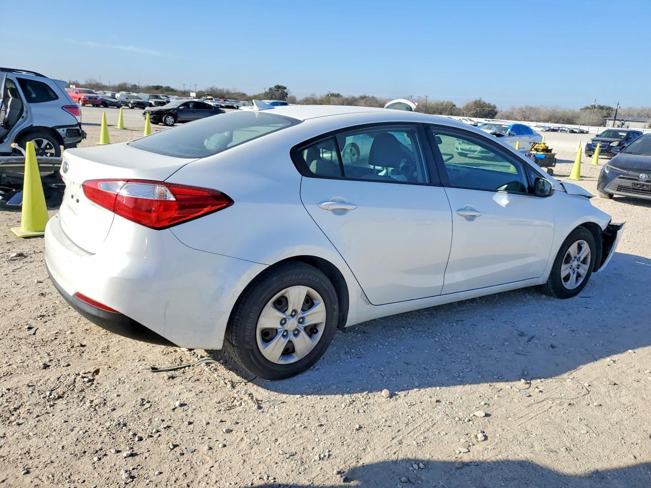 2016 Kia Forte Lx - Image 3