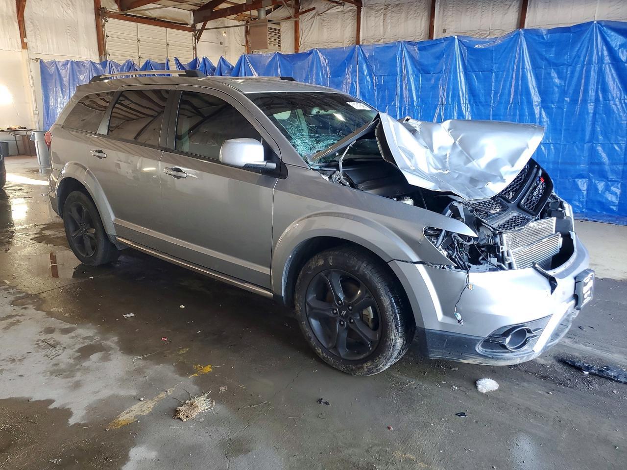 2020 Dodge Journey Crossroad - Фото 4