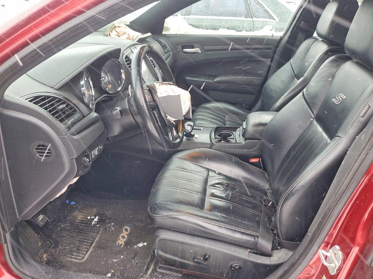 2013 Chrysler 300 S - Image 7