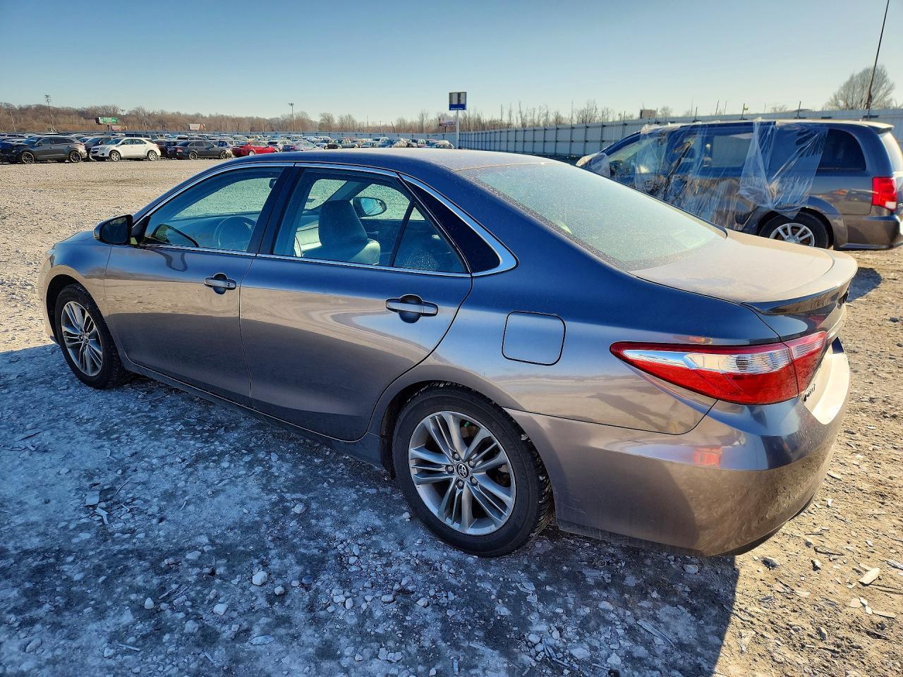 2017 Toyota Camry Se - Image 2