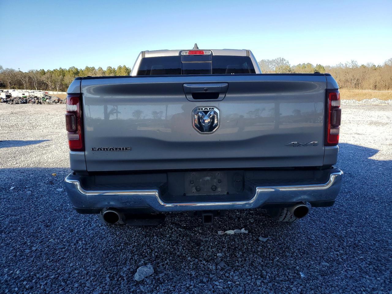 2019 Ram 1500 Laramie - Фото 6