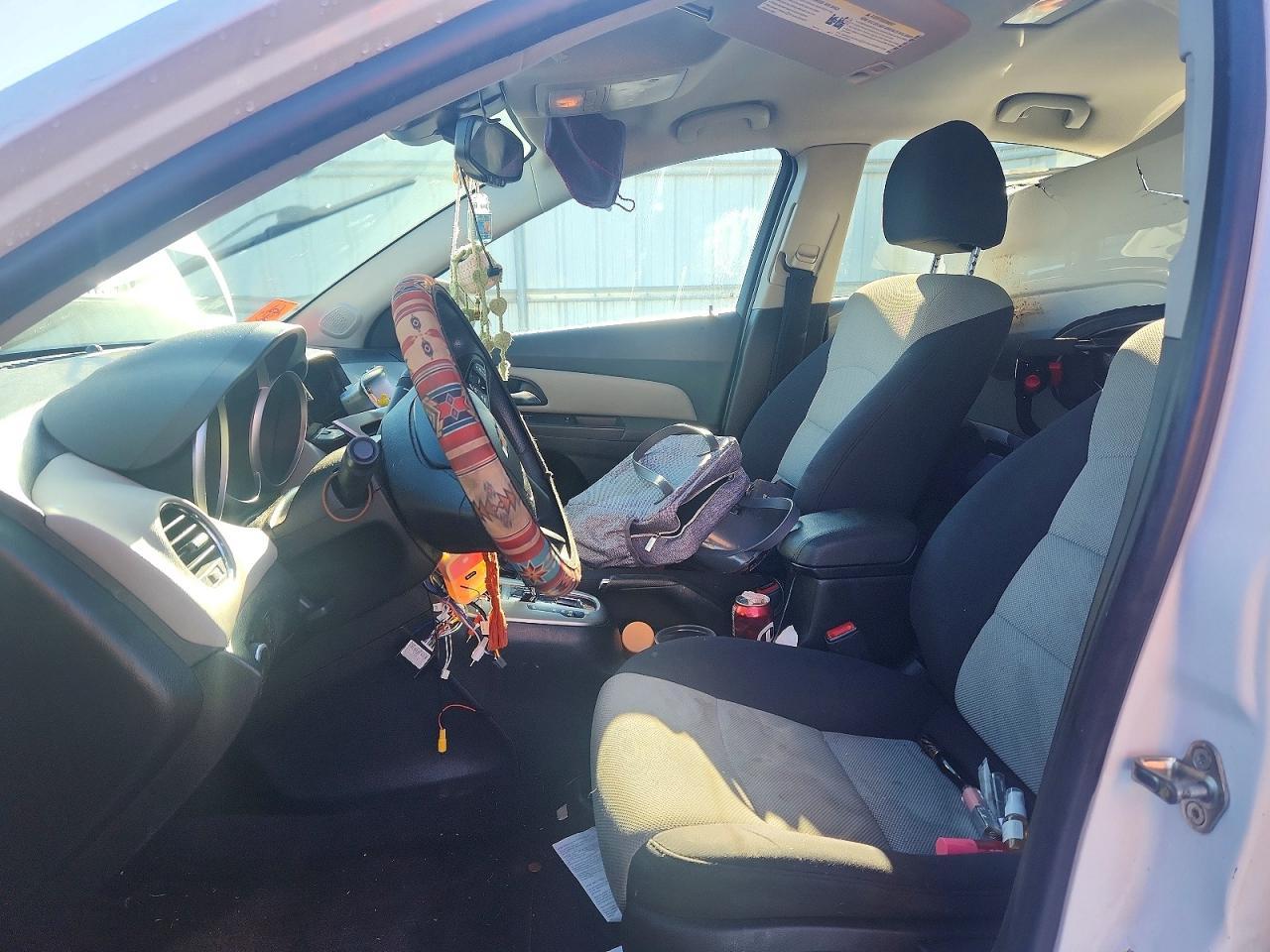 2015 Chevrolet Cruze Ls - Image 7