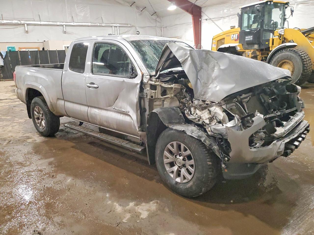 2018 Toyota Tacoma Sr5 V6 - Image 4