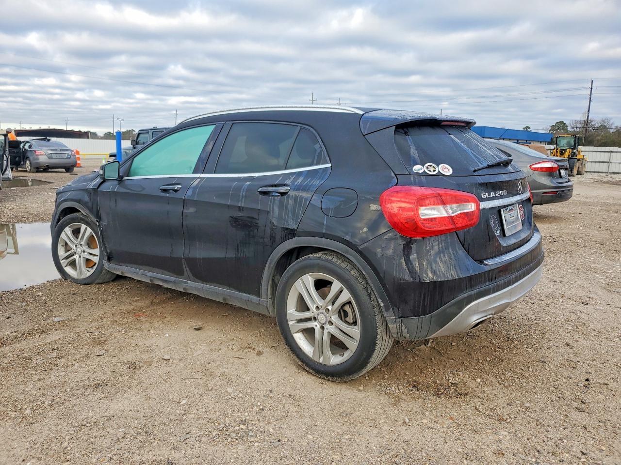 2017 Mercedes-Benz Gla 250 - Image 2