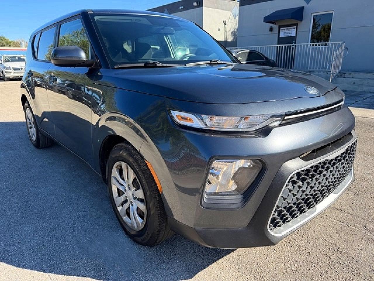 2020 Kia Soul Lx - Image 4