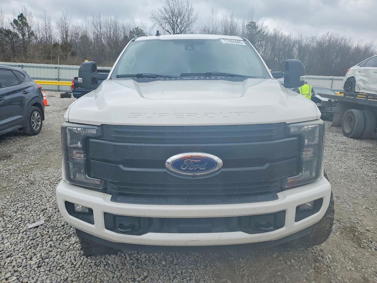 2019 Ford F250 Super Duty - Image 5