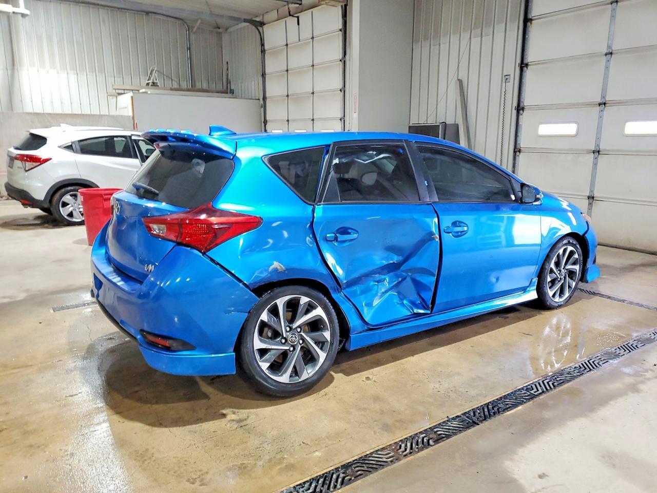2018 Toyota Corolla Im Base - Фото 3