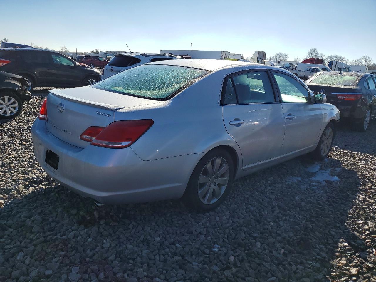 2006 Toyota Avalon Touring - Image 3
