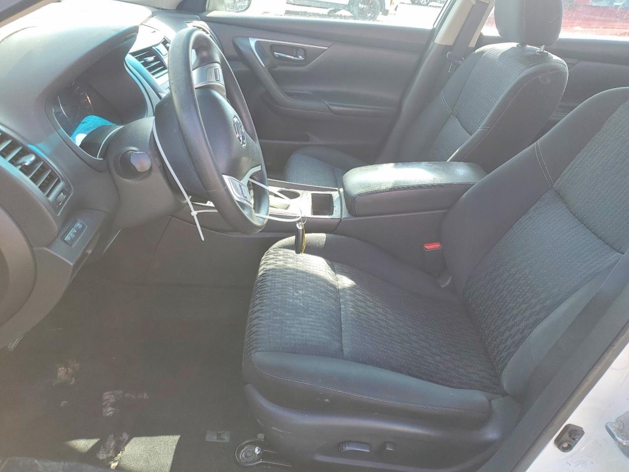 2016 Nissan Altima - Фото 7