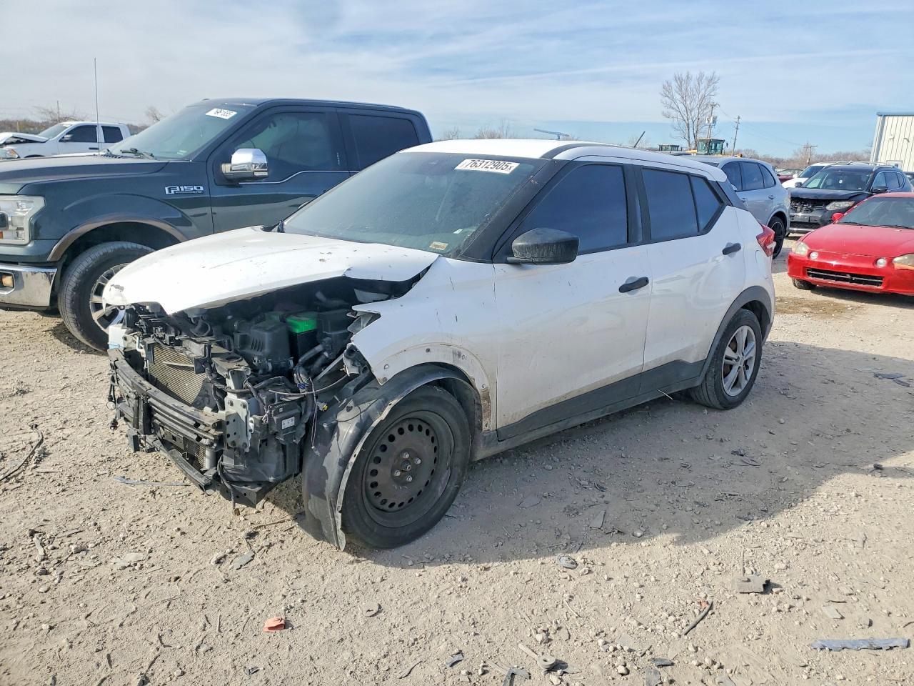 2020 Nissan Kicks S