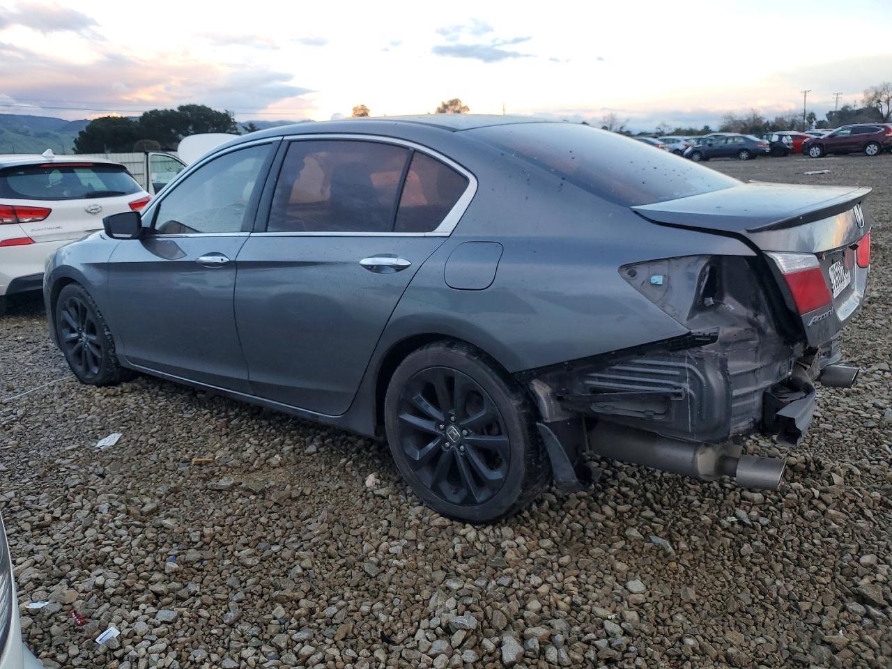 2014 Honda Accord Sport - Image 2