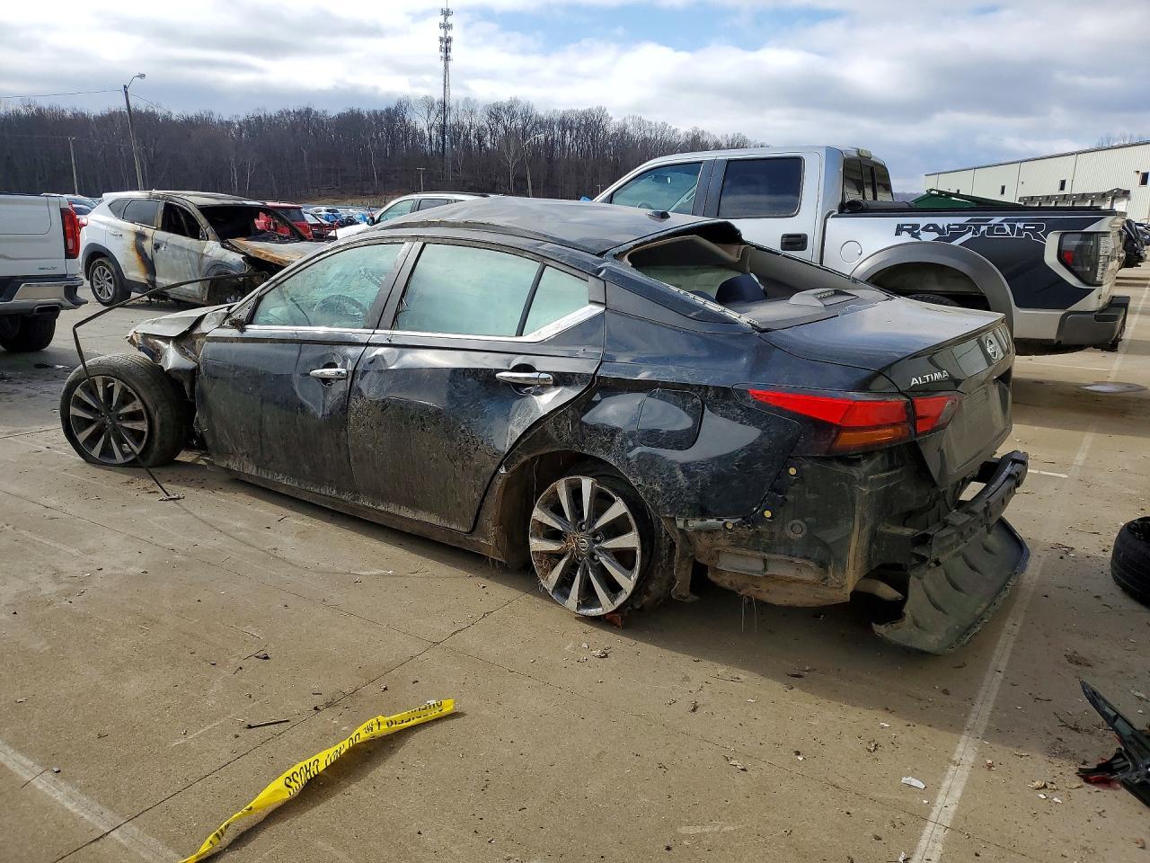 2020 Nissan Altima 2.5 S - Фото 2