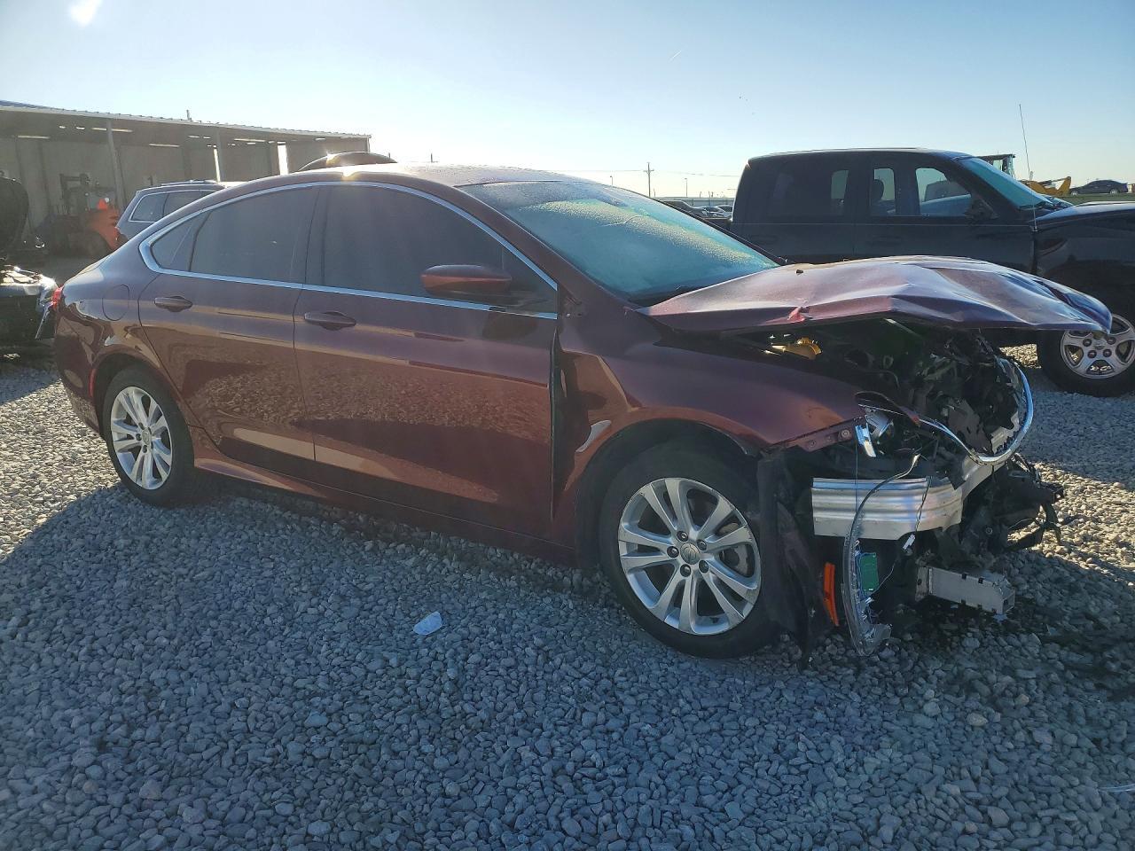 2016 Chrysler 200 Limited - Image 4