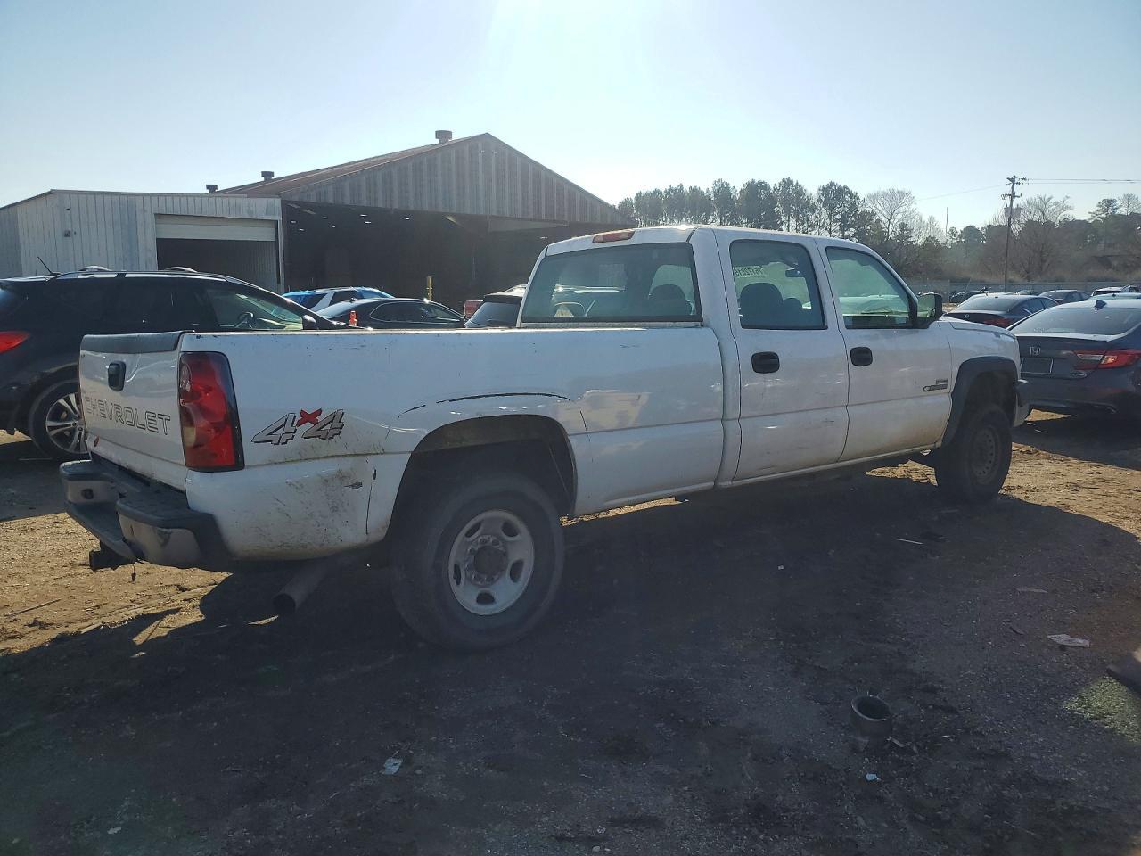 2006 Chevrolet Silverado K2500 Heavy Duty - Image 3