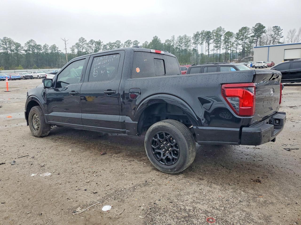2024 Ford F150 Xlt - Фото 2