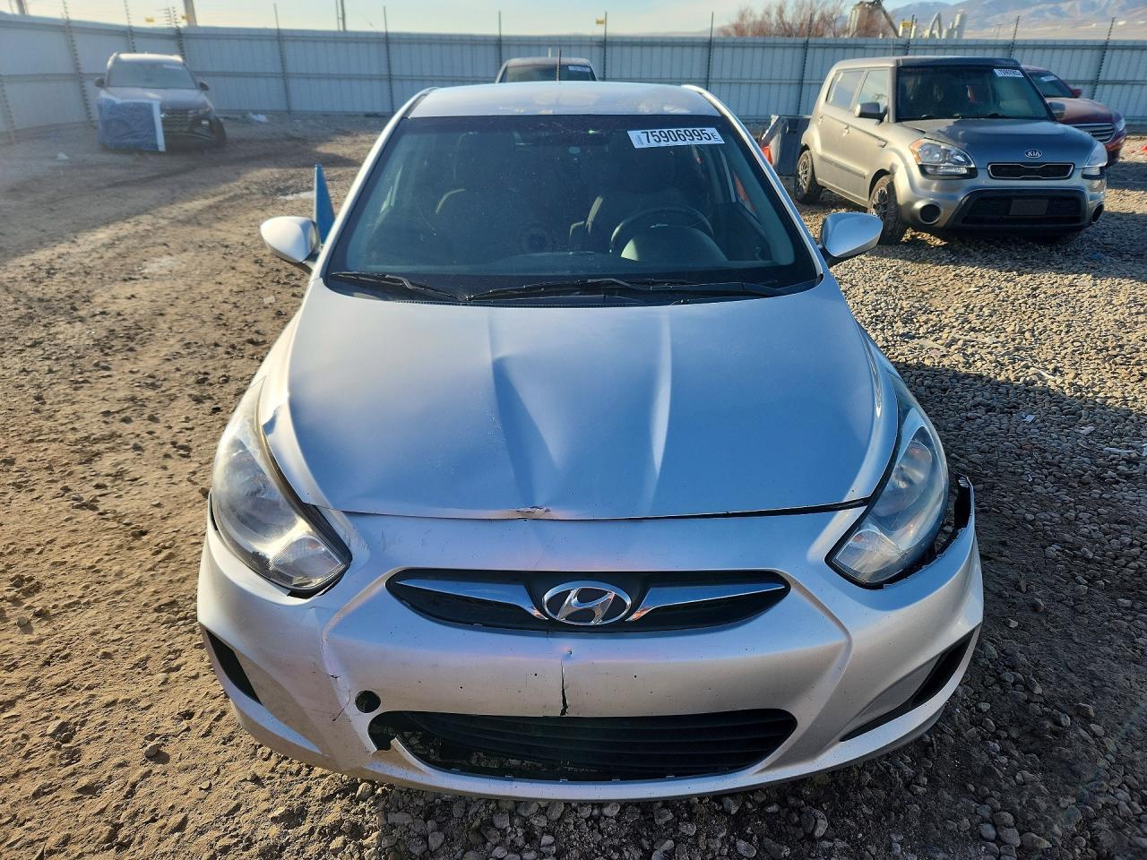 2012 Hyundai Accent Gls - Фото 5