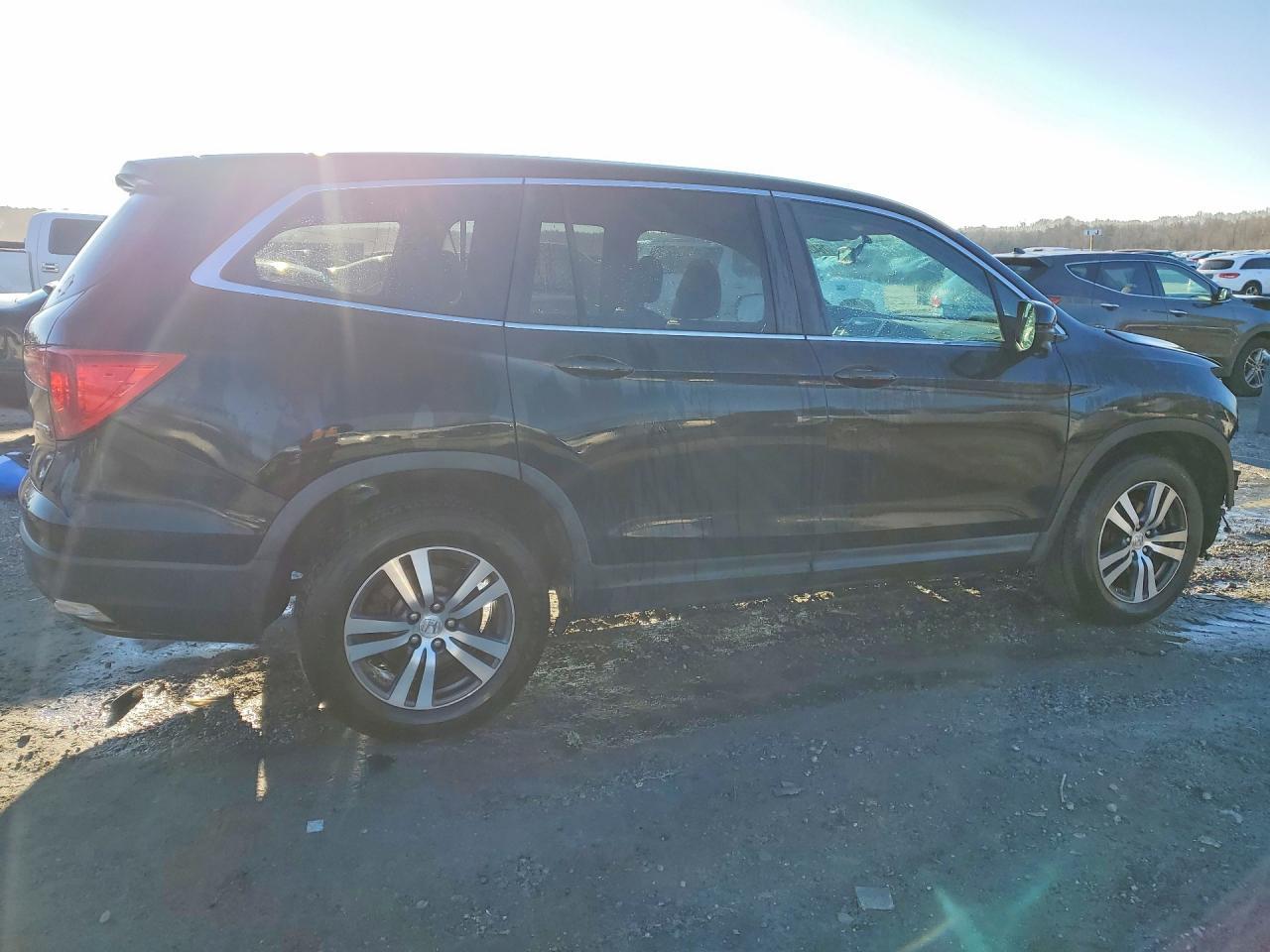 2016 Honda Pilot Exl - Image 3