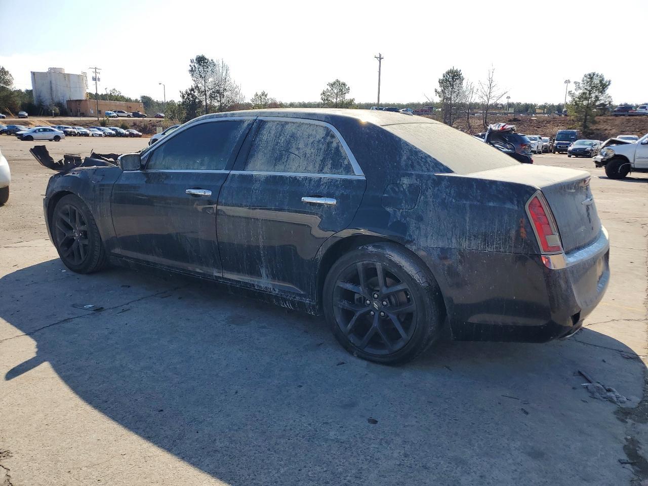 2013 Chrysler 300C - Фото 2