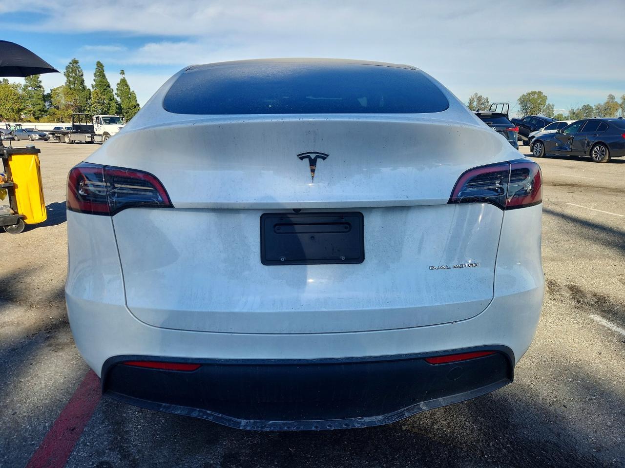 2023 Tesla Model Y - Фото 6