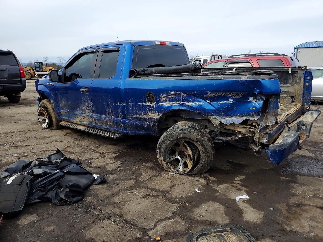 2018 Ford F150 Super Cab - Фото 2