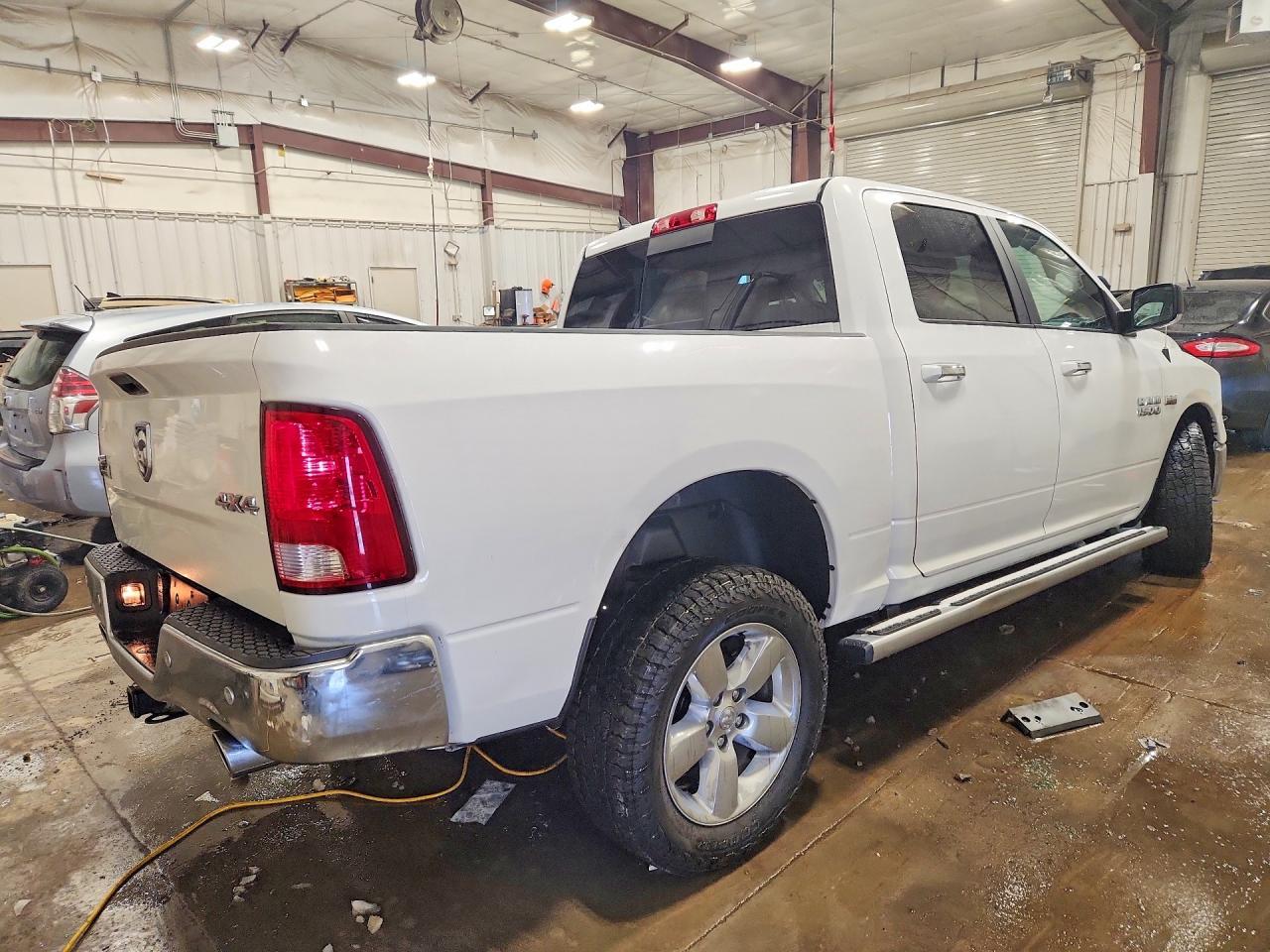 2017 Ram 1500 Slt - Image 3