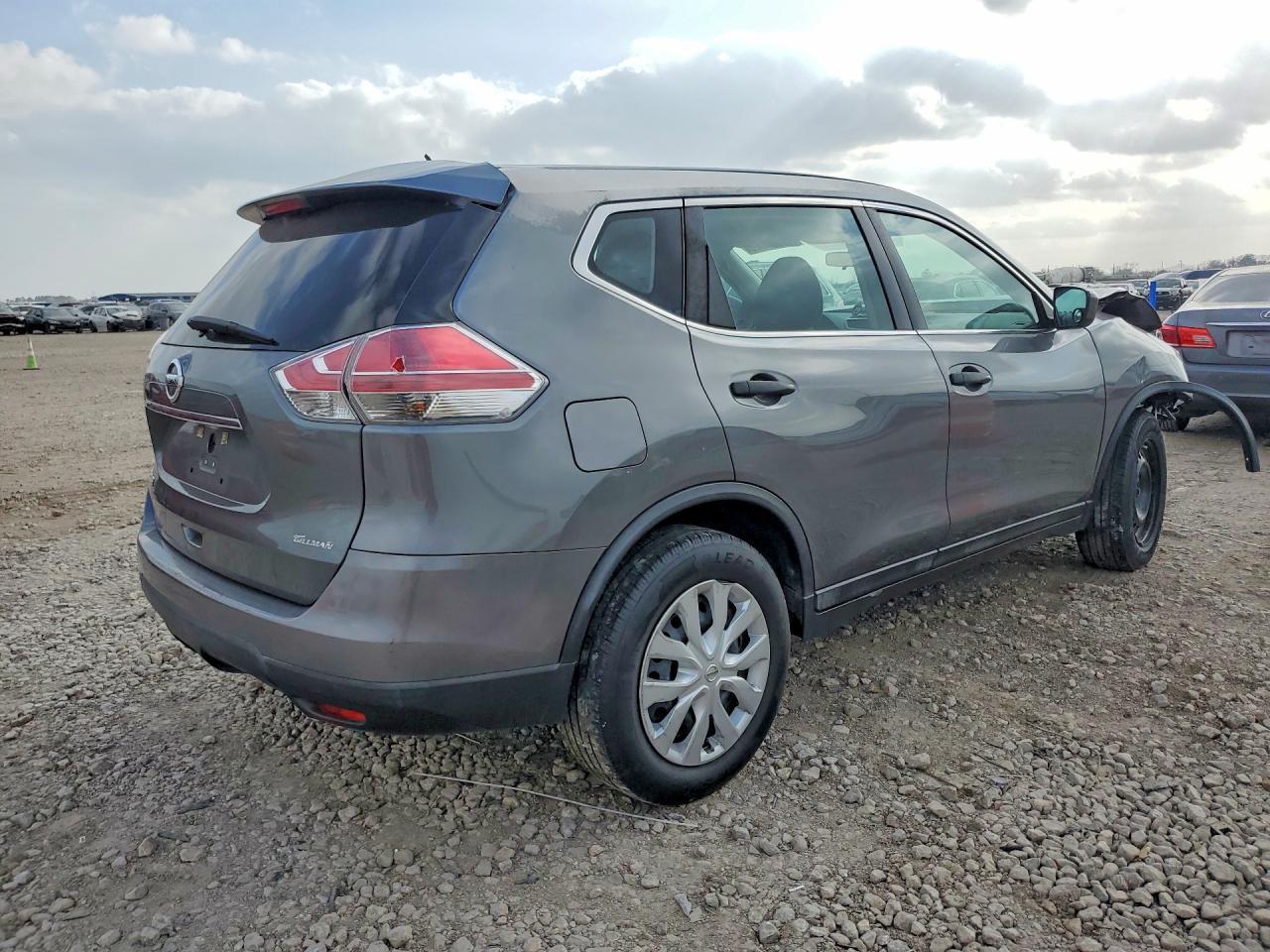 2016 Nissan Rogue S - Фото 3