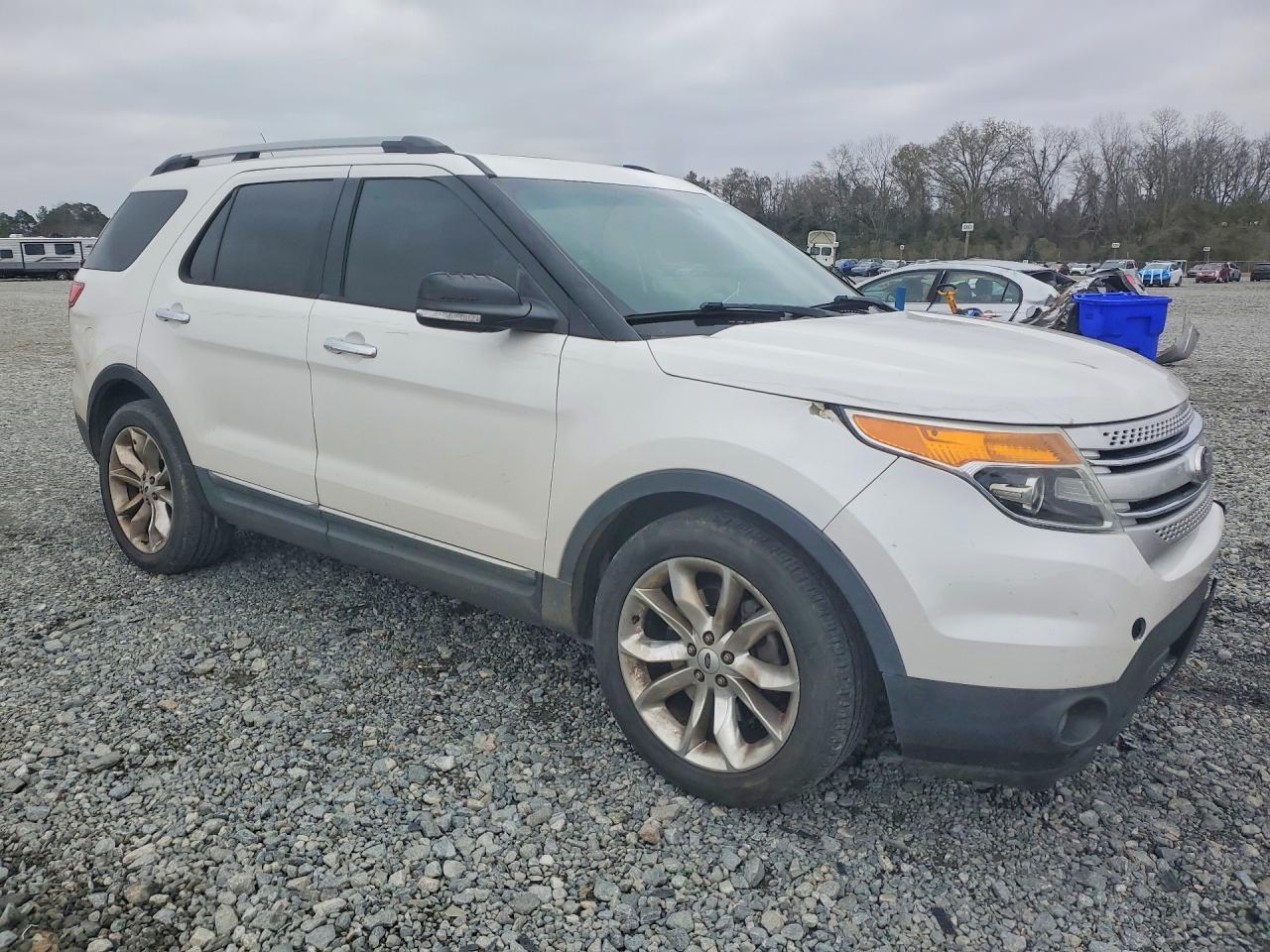 2014 Ford Explorer Xlt - Image 4