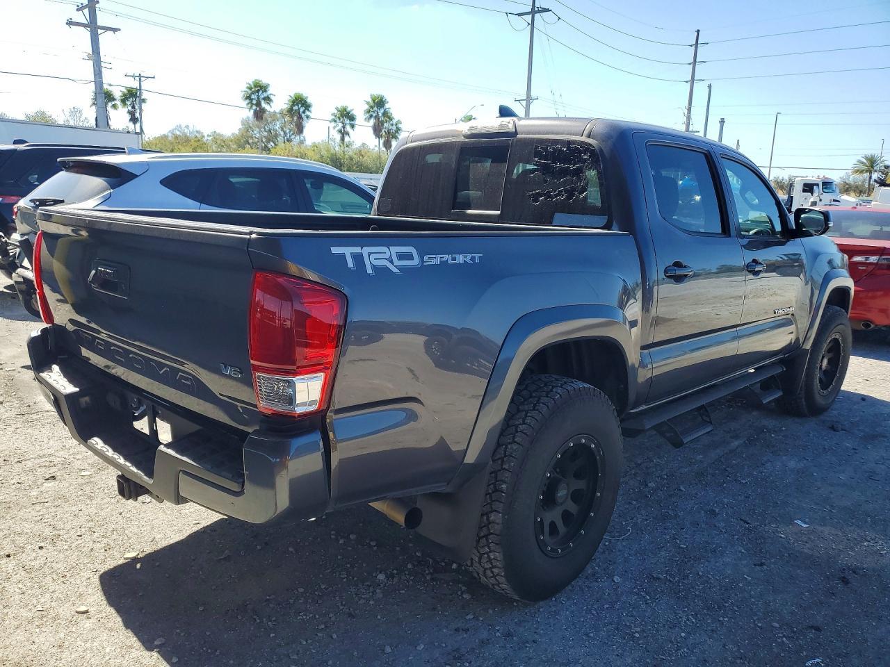 2017 Toyota Tacoma Trd Sport - Image 3
