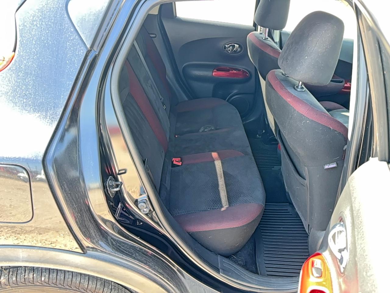 2011 Nissan Juke S - Фото 6