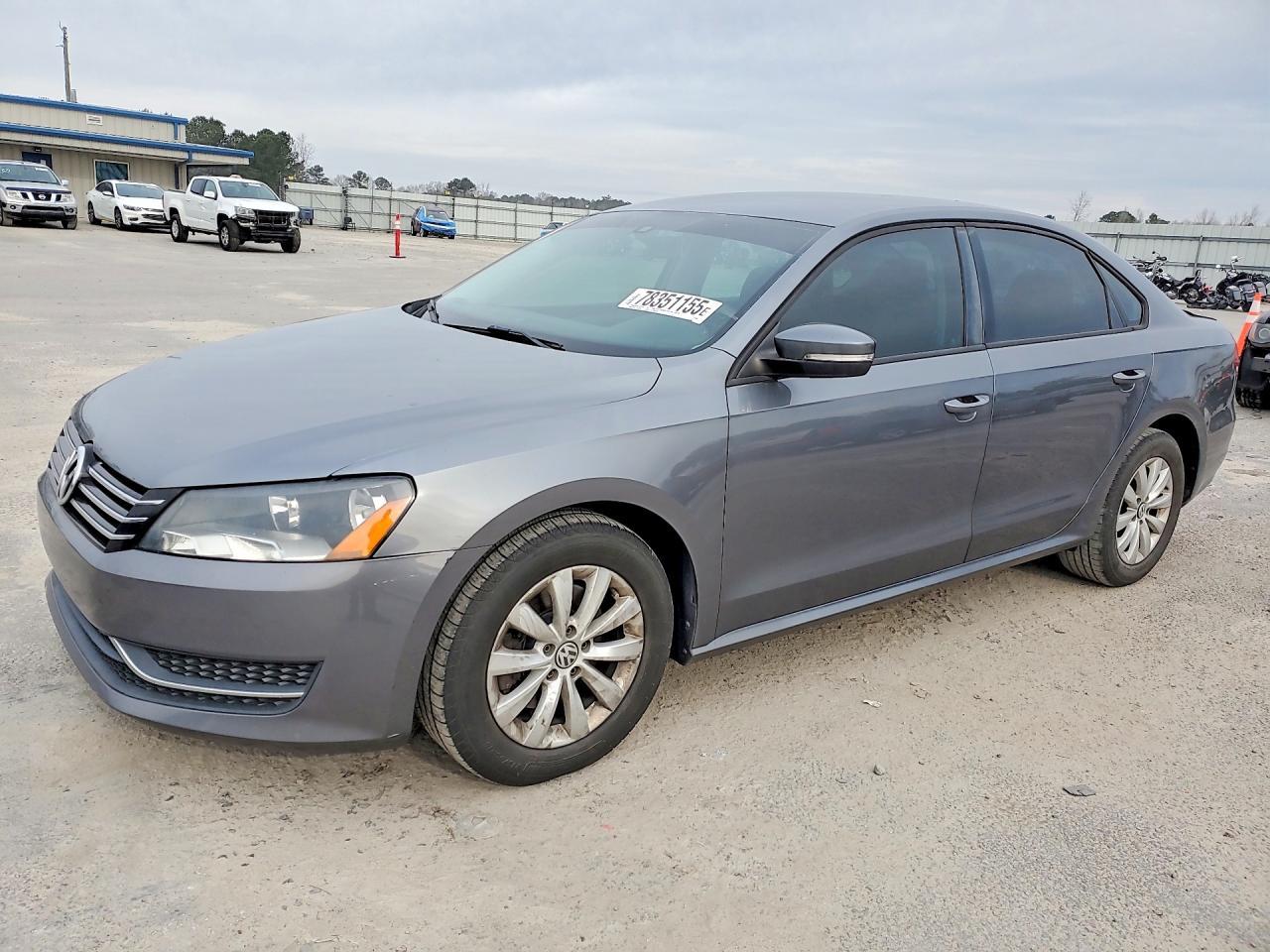 2013 Volkswagen Passat S