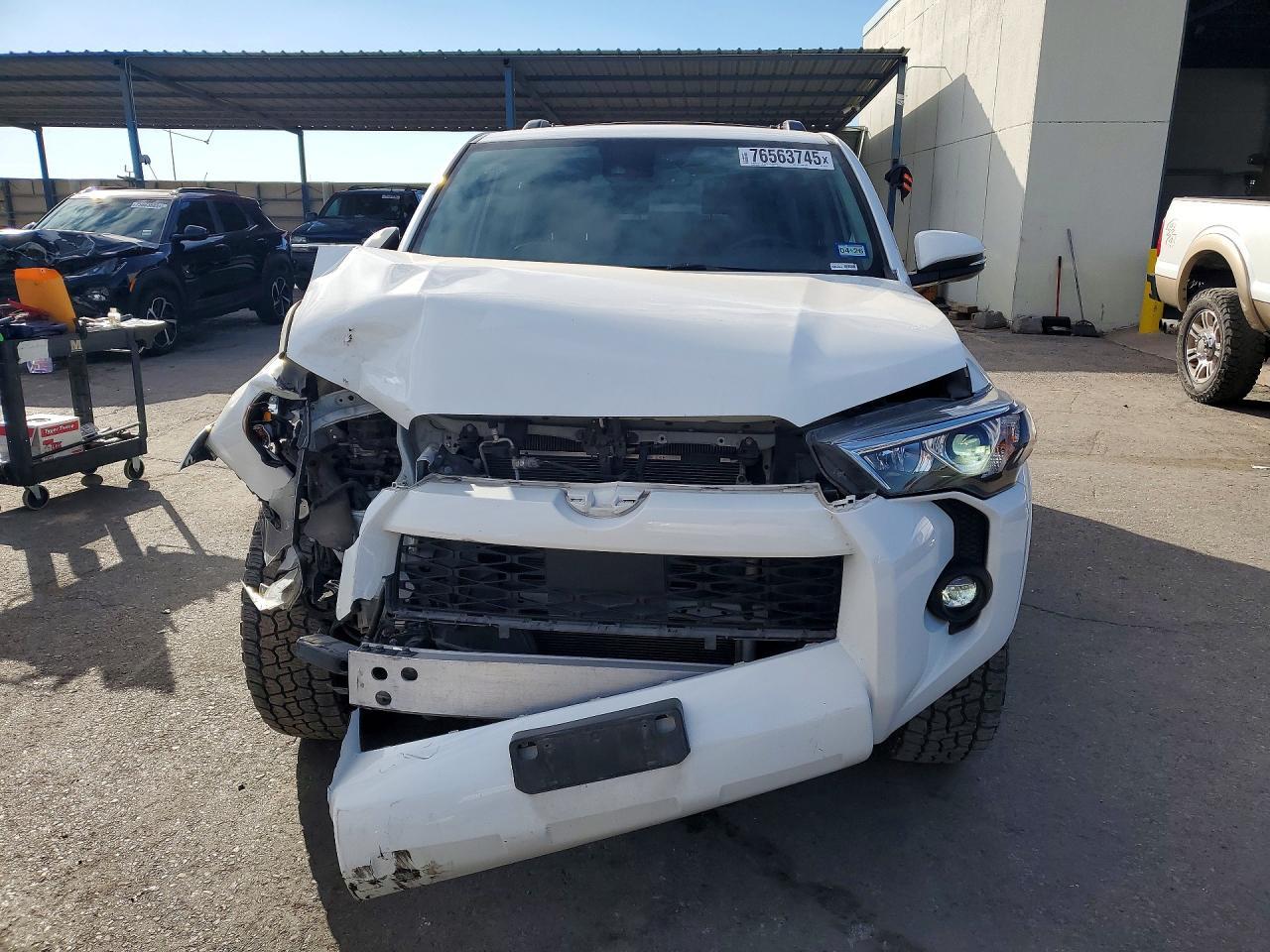 2022 Toyota 4Runner Sr5 - Фото 5