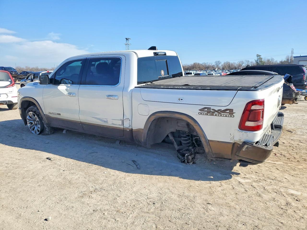 2022 Ram 1500 Longhorn - Фото 2
