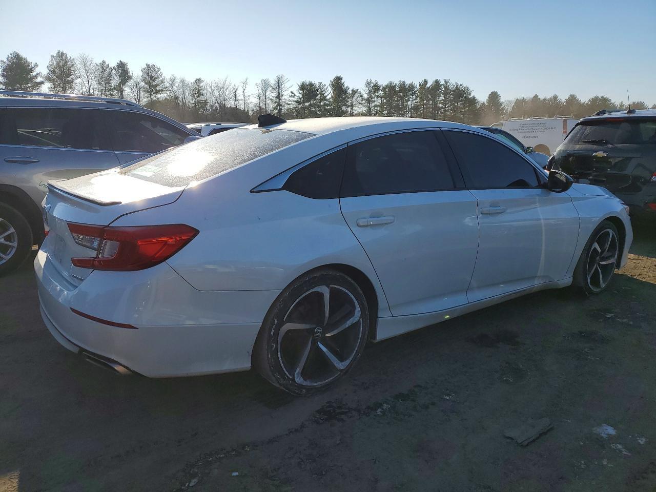 2022 Honda Accord Sport - Фото 3